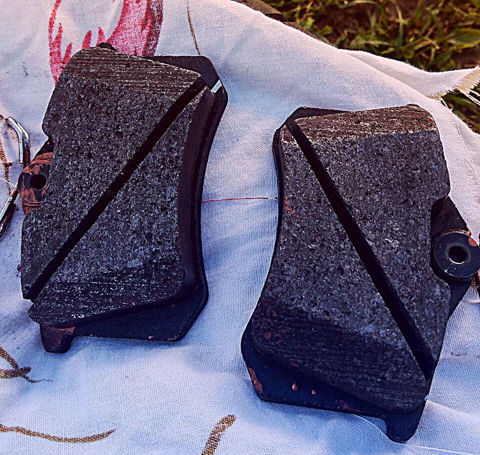 Колодки с прорезью