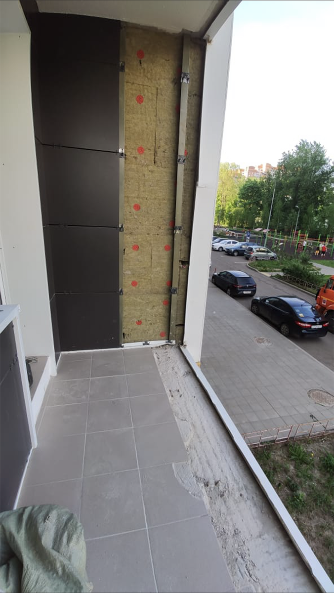 После демонтажа старого остекления