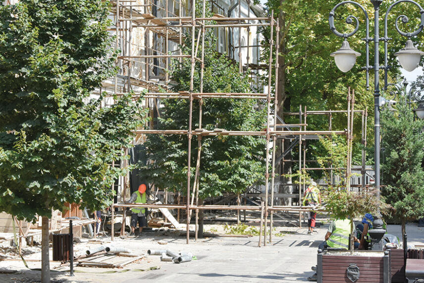 Экспертам дали 14 дней на обследование состояния рухнувшей филармонии. Фото: Михаил Гладчук 