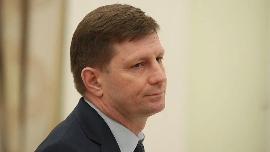 Будь кремнем, и время высечет из тебя искру