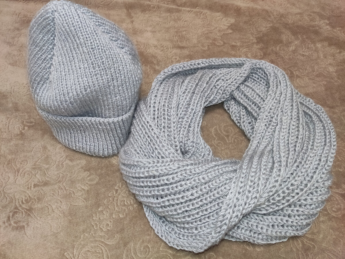 Шарф и шапка из Вита Брильянт! Шарф уже куплен, шапка готова к продаже!