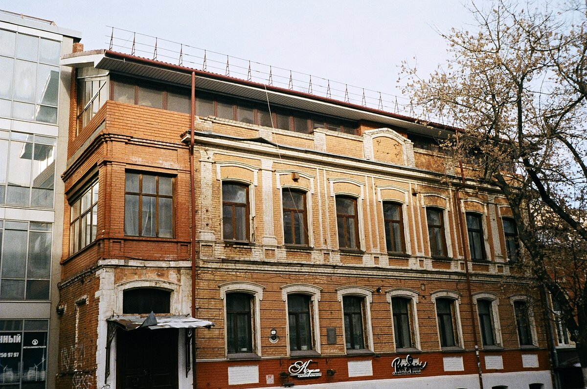 Общий вид дома по ул. Минина, 18