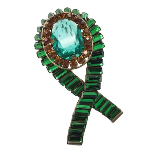 Винтажная брошь Sandor с зелеными и янтарными кристаллами из чистого серебра 1940-х годов.