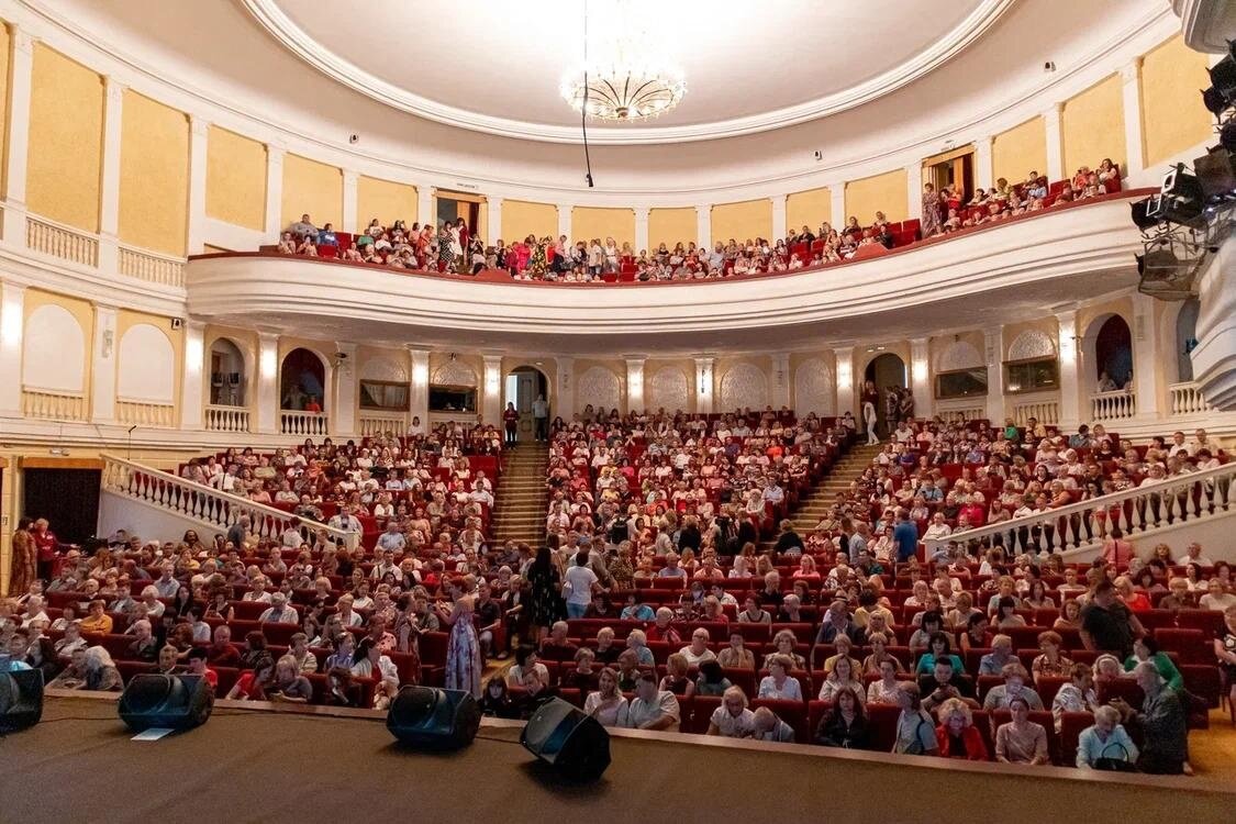 Делимся фотографиями со вчерашней Церемонии Закрытия Фестиваля «На семи  холмах»! | Кировский драмтеатр | Дзен