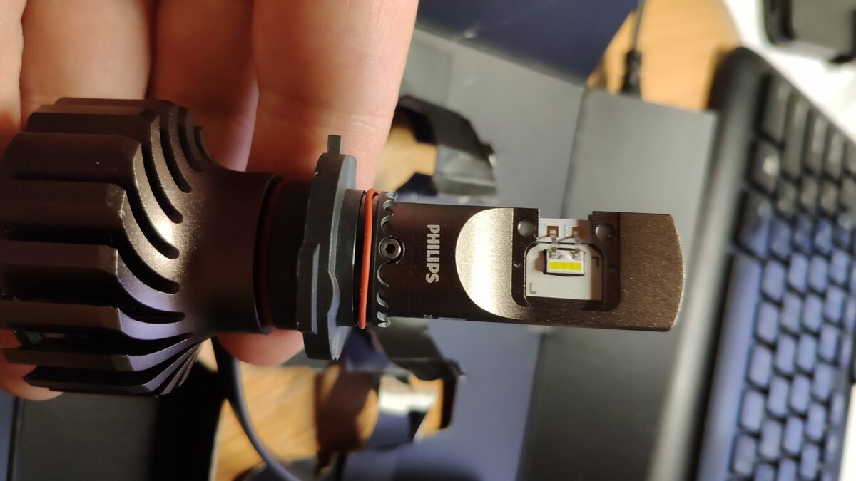 Светодиодные лампы в обычную фару с отражателем, которые не будут ...