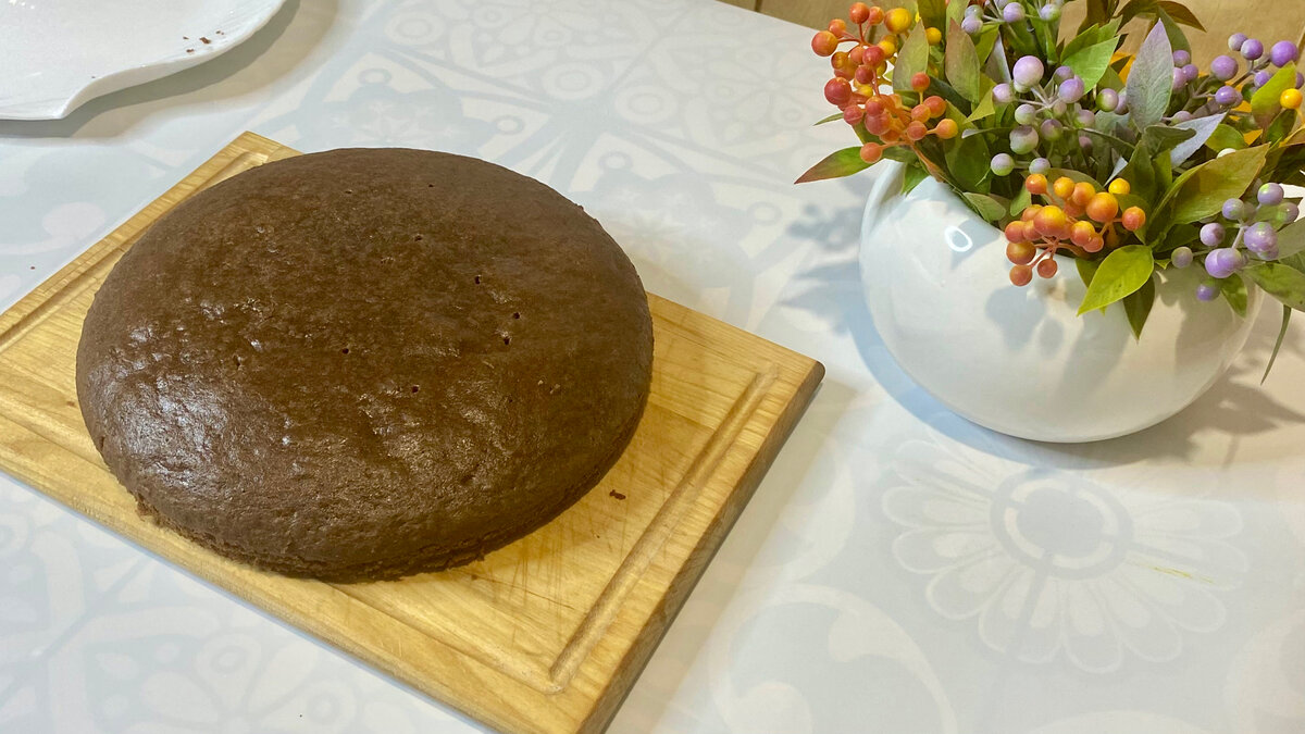 Красивый бисквит.