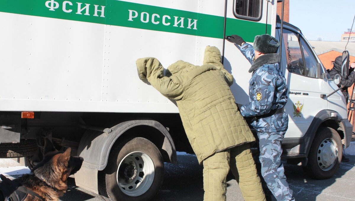     В Ростове-на-Дону удалось задержать преступника, который совершил побег из колонии, сообщают СМИ.