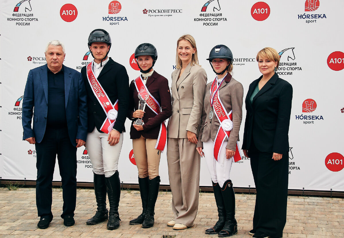 Высказывание представителя Фонда Росконгресс Владимира Старовойтенко: «Видно, что здесь царит атмосфера друзей и спорта» 