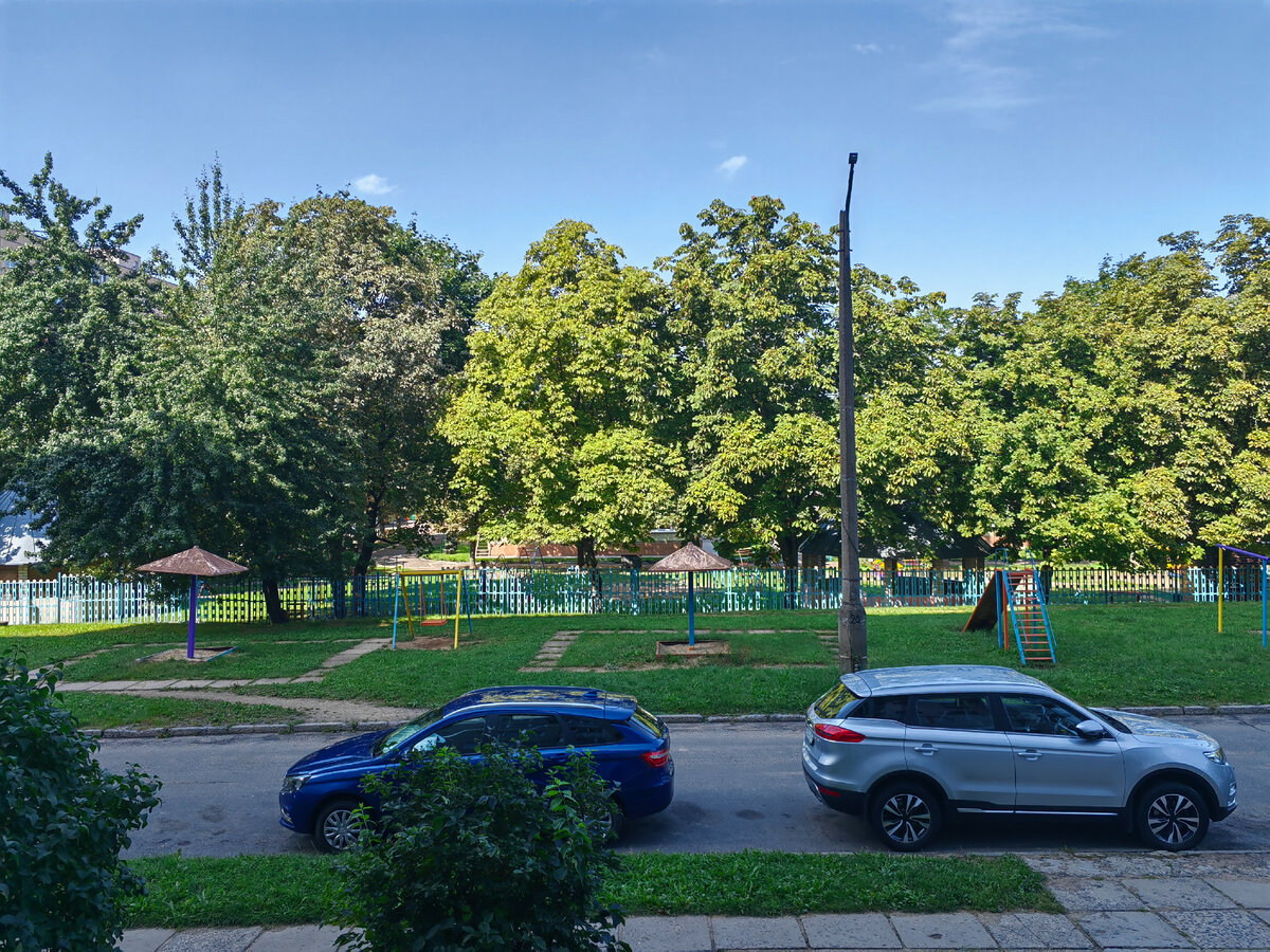 Фото автора. Вид с моего балкона.
