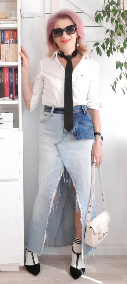 Галстук и рубашка из секонд-хэнда.