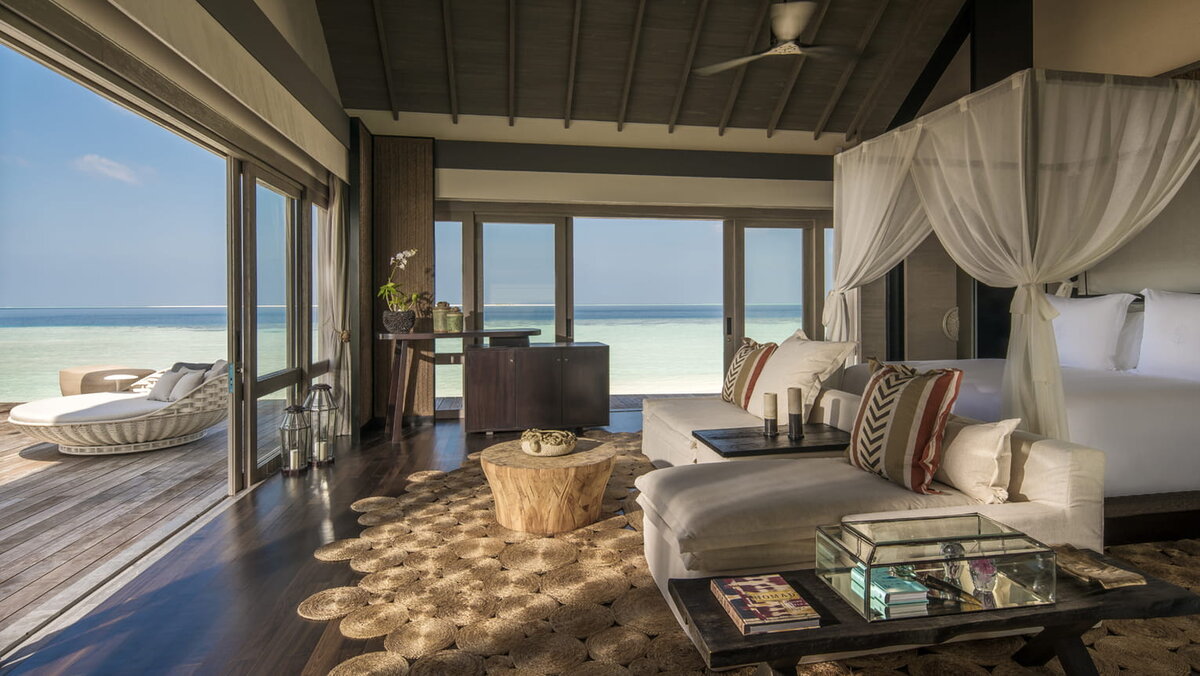 Роскошная спальня с видом на море. Фешенебельный это что значит. Нияма приват айленд мальдивы. Фешенебельный это что значит. Niyama private islands 5.