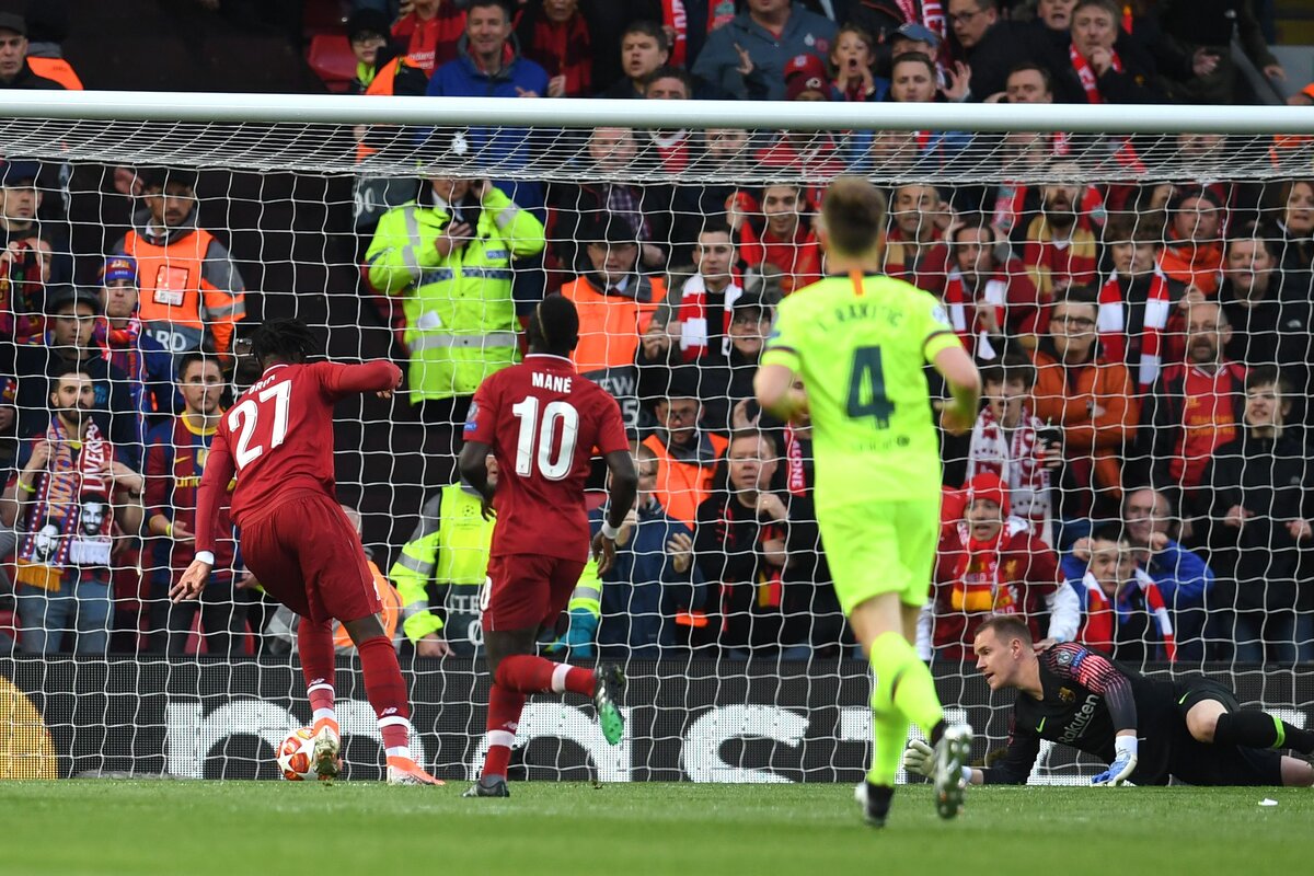 22 00 ливерпуль болонья. Liverpool Barcelona 4-0. Ливерпуль Барселона 4 0 угловой. Ливерпуль Барселона. Ливерпуль Барселона 4 0 полный.