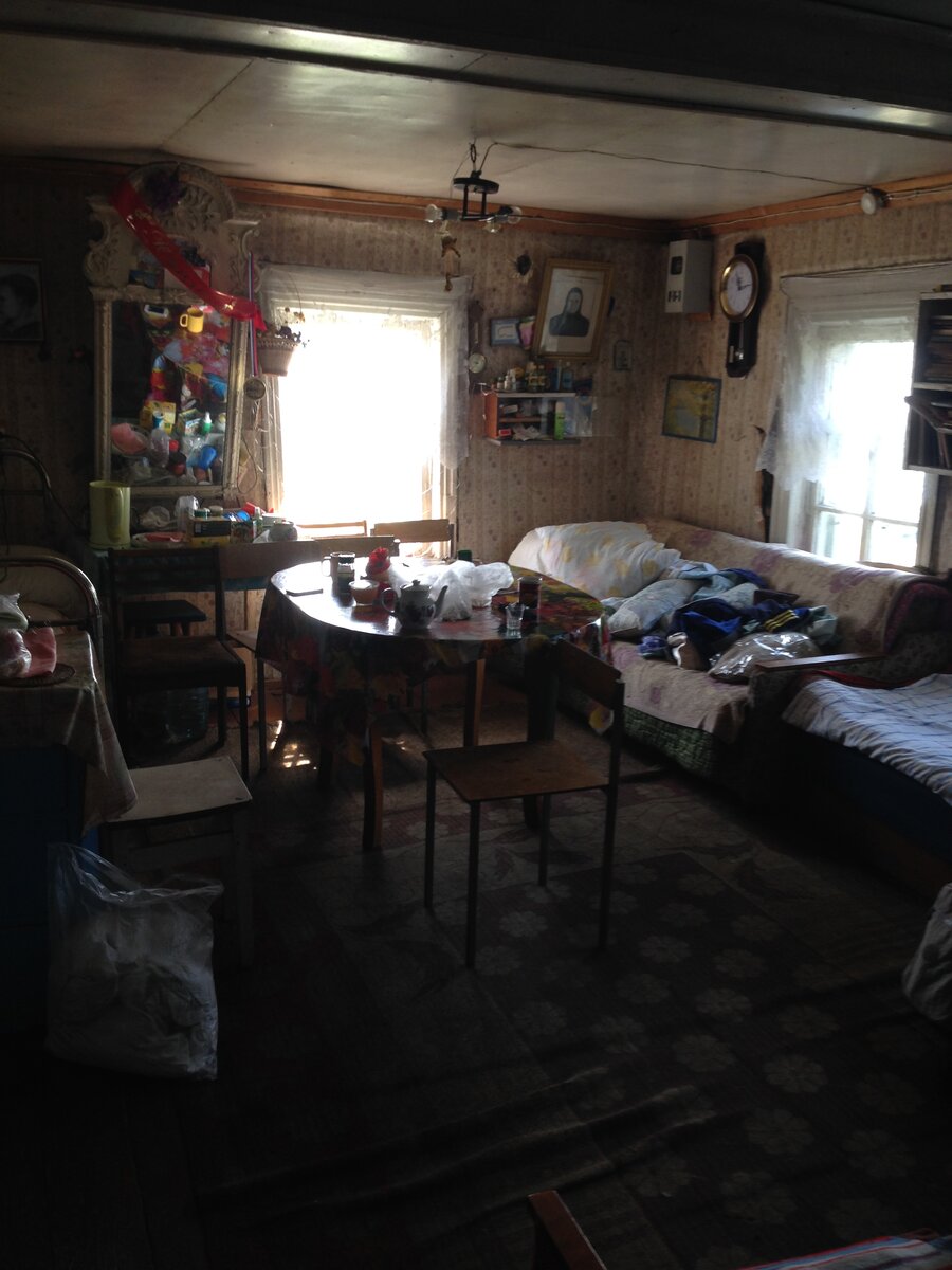 Так выглядела часть дома, которую мы снимали. Также имелась небольшая кухня, которой мы почти не пользовались.