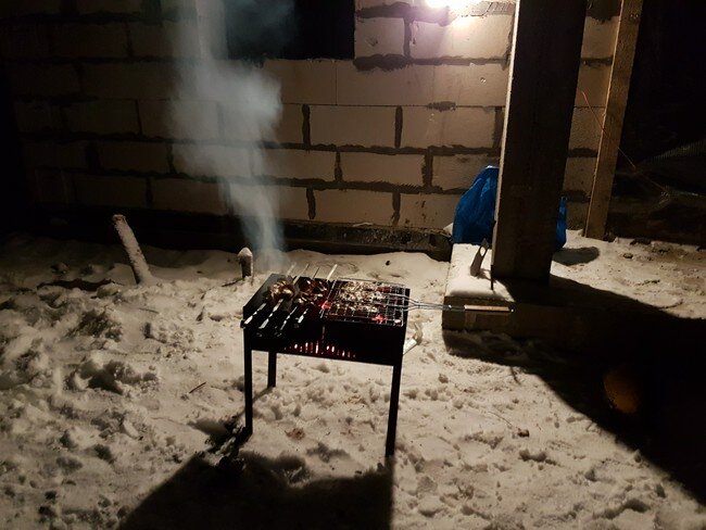 Первый шашлык на участке!