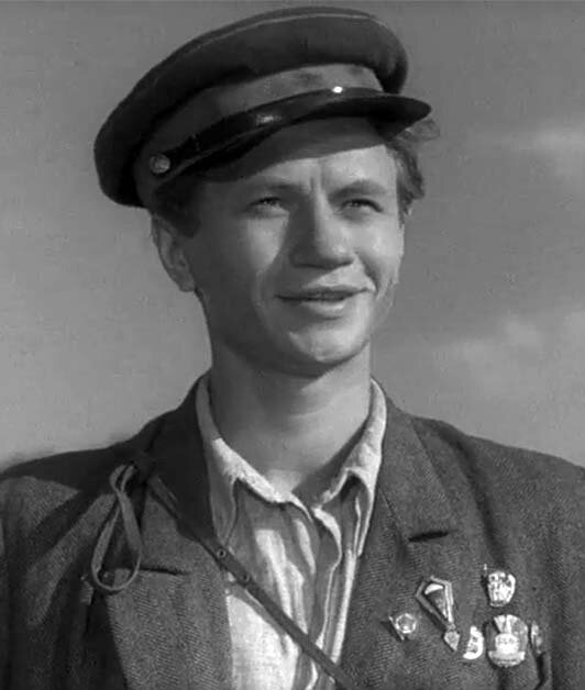 Кадр из фильма «Максим Перепелица» (1955)