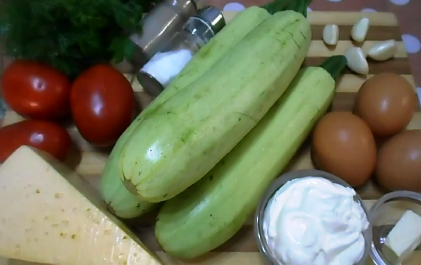 Вкусная запеканка из молодых кабачков с сыром - все сложила и забыла 