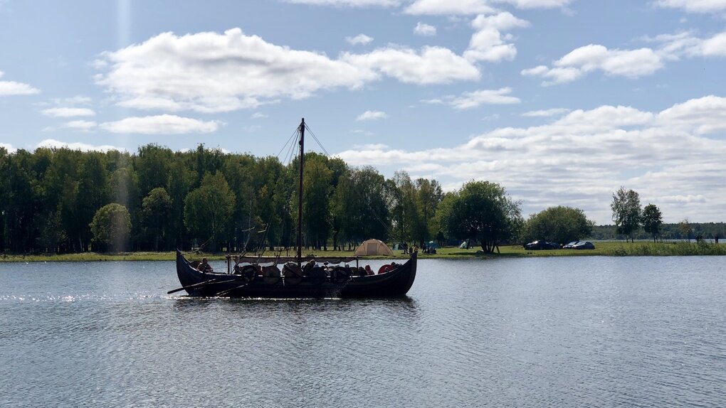  

Фото: правительство ВОУже традиционный исторический фестиваль «Сугорье» на Вологодчине в этом году сменил прописку.