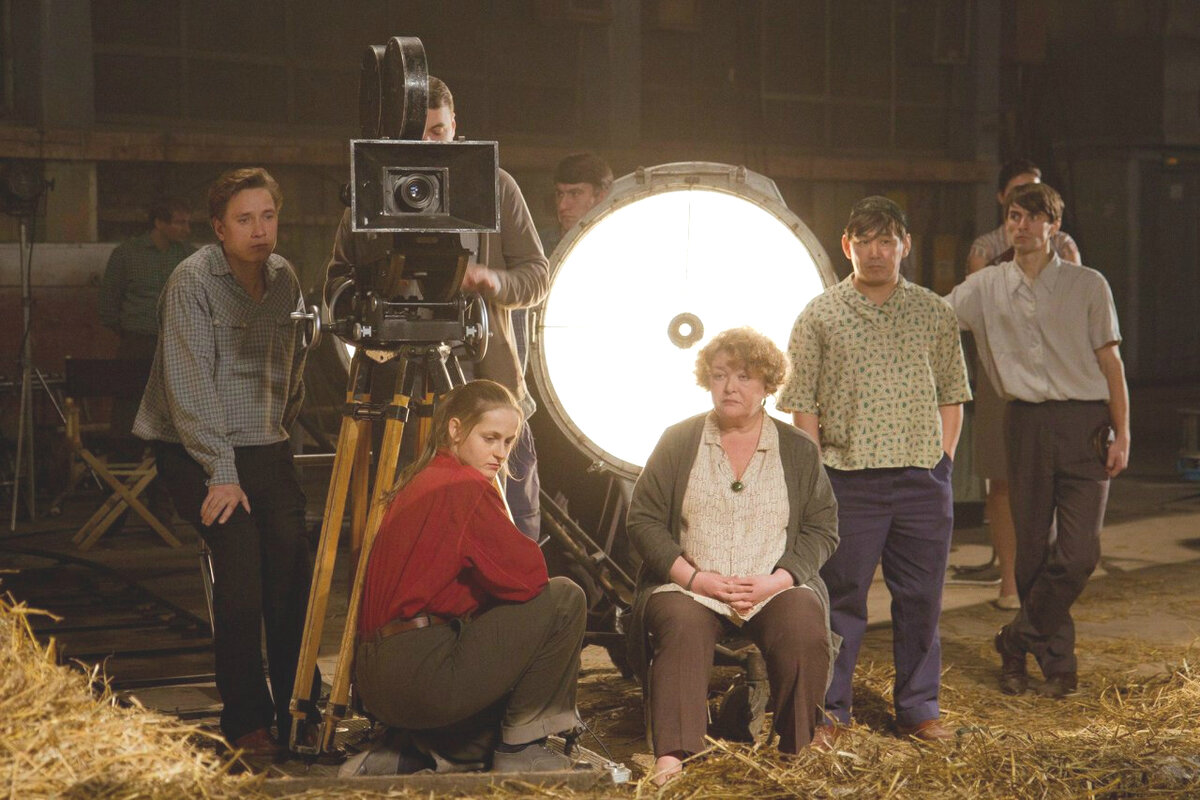 кадр из сериала "Оттепель"  Режиссер В. Тодоровский 2013 год.