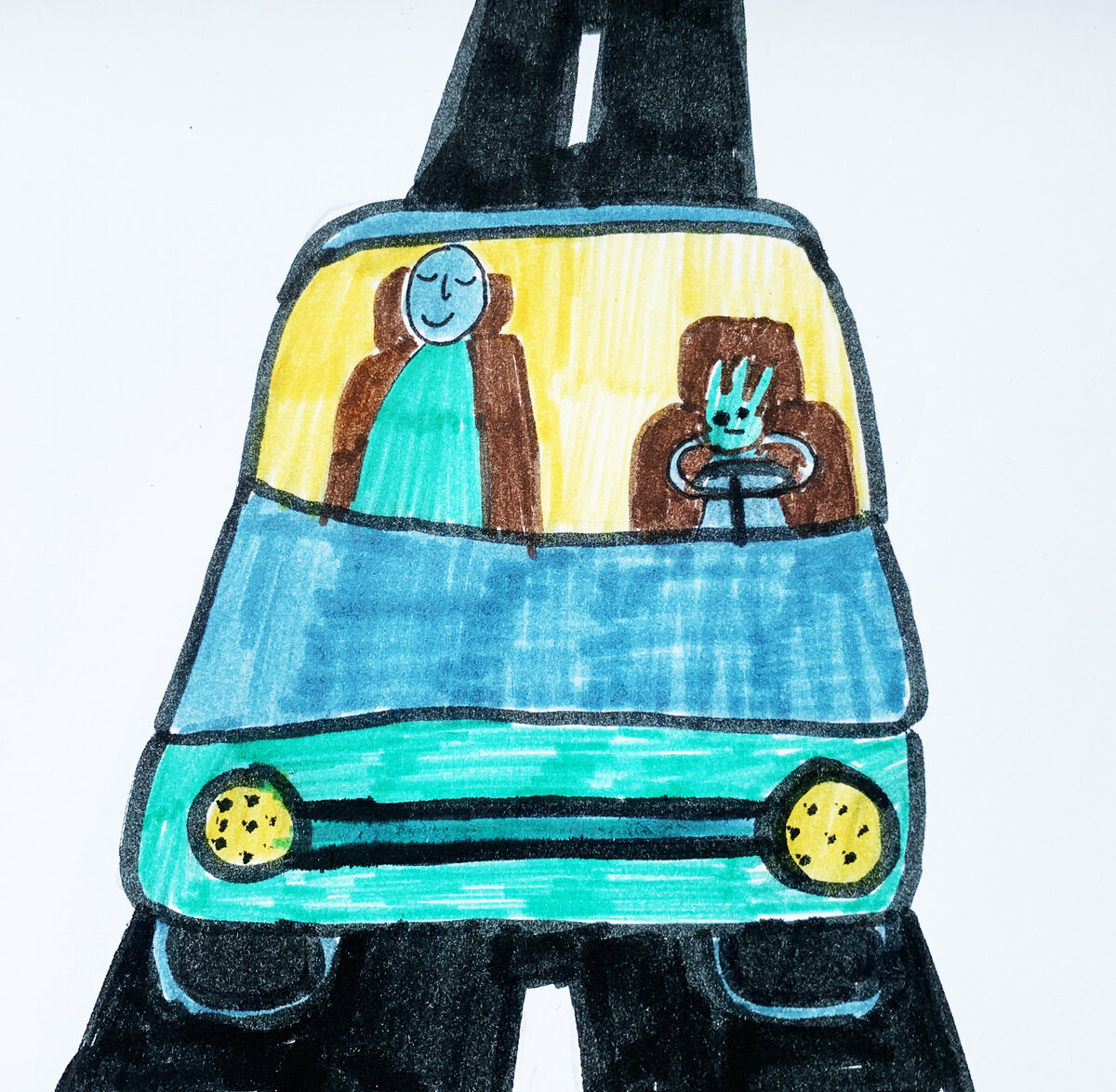 сажаю малыша за руль и - вперед!