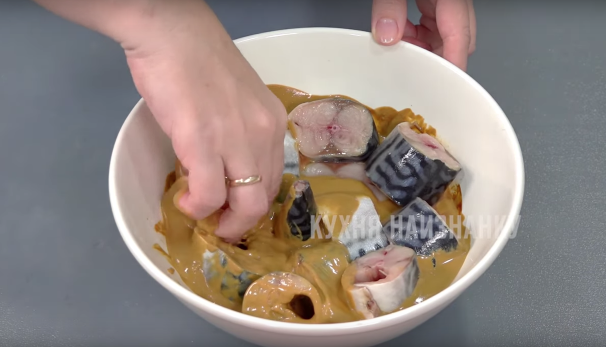 Скумбрия малосольная айсберг. Готовлю так любую рыбу дзен. Наталья калнина рулеты из скумбрии. Кухня наизнанку скумбрия рецепты приготовления. Скумбрия малосольная в домашних.