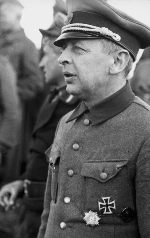 Бронислав Каминский.