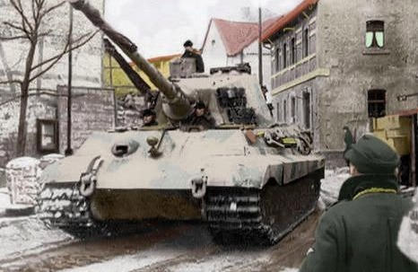 Королевский тигр (Panzerkampfwagen VI Ausf B) 12 дивизии СС "Гитлерюгенд" Декабрь 1944.