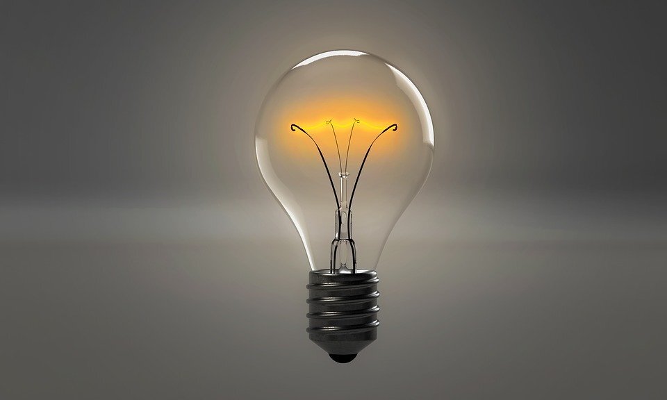 Источник: https://cdn.pixabay.com/photo/2016/12/01/13/10/lightbulb-1875247_960_720.jpg