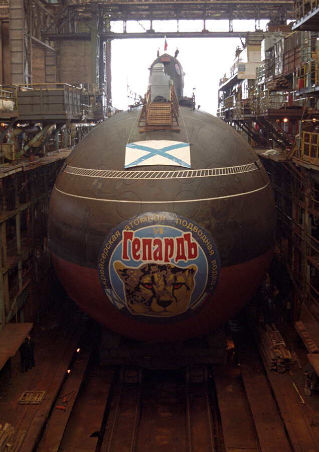 Вывод из цеха. Фото: фотолаборатория "Севмаша"