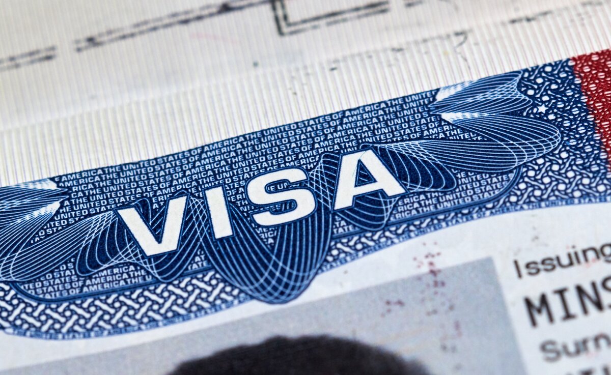 Visa might. Американская виза. Виза для израильтян в США. Аннулирование визы. Visa Azerbaijan.