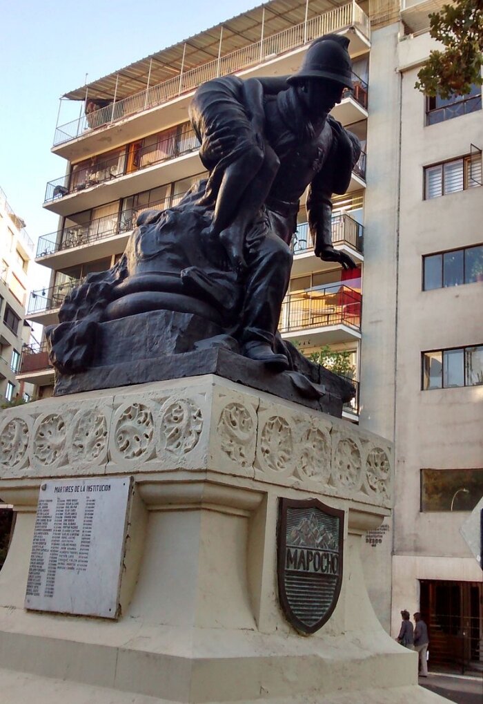 Monumento al Bombero en Santiago