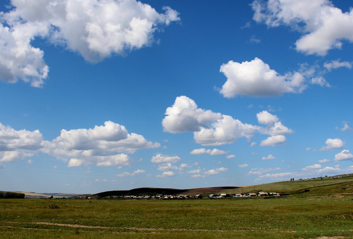 На горизонте село Хонхолой