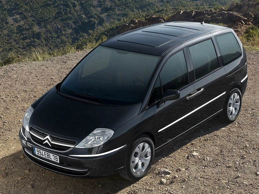 Citroen C8. Фотография взята с сервиса Яндекс Картинки 