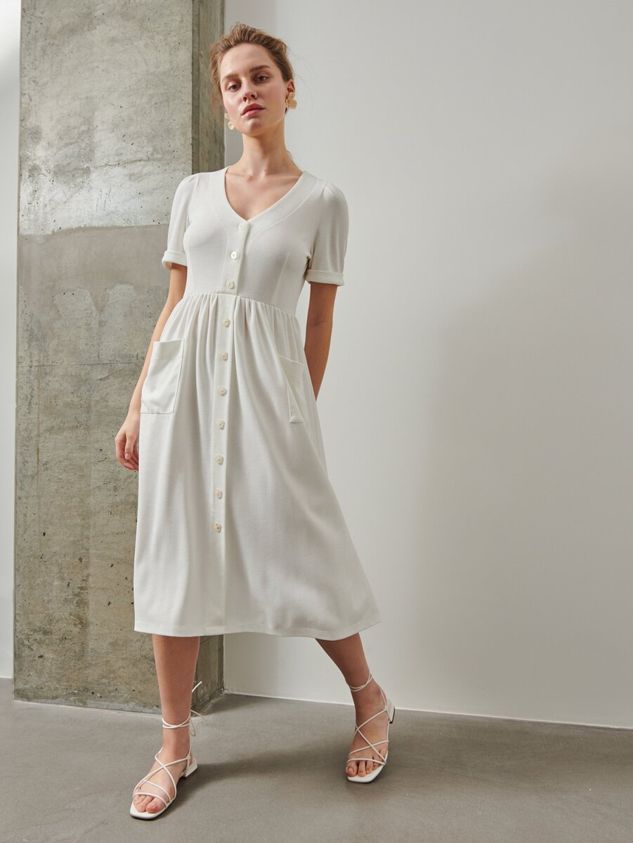 https://www.reserved.com/ru/ru/xz795-01x/jersey-dress