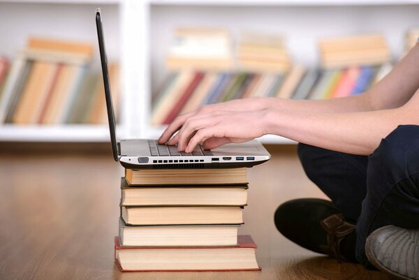 Дома не скучно если ты занят делом!!!