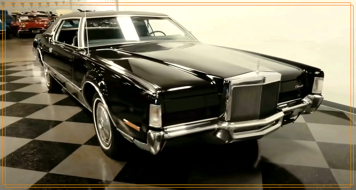 Lincoln Continental, 72 года. 