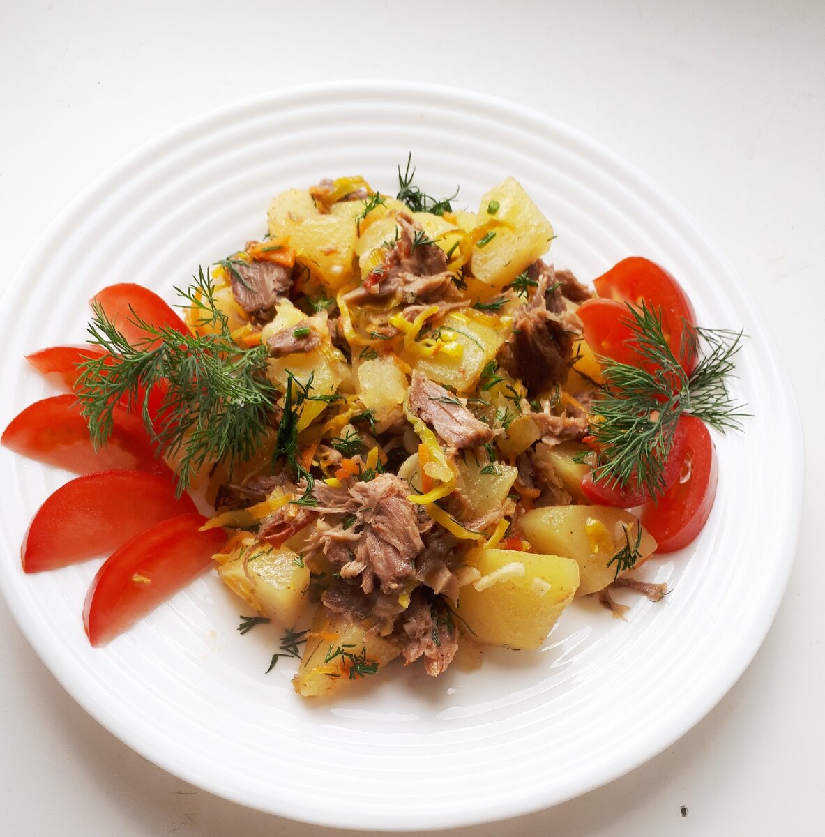                                Экономный обед из индейки и картофеля