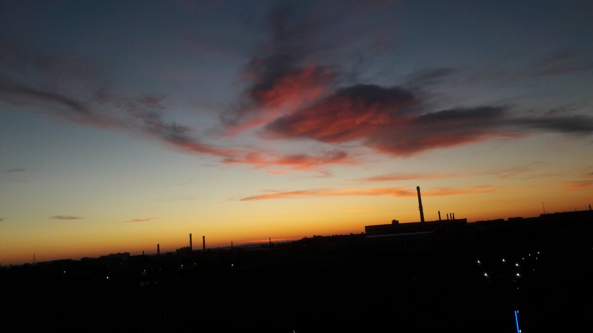 Майский восход. Личное фото.