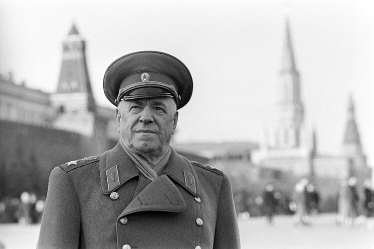 Биография Георгия Жукова, выдающегося полководца, прошедшего две войны