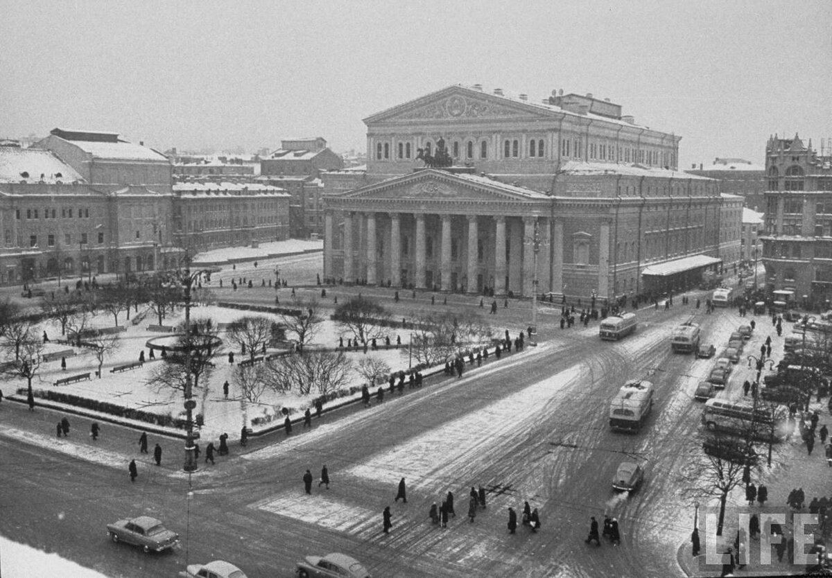 москва театральная