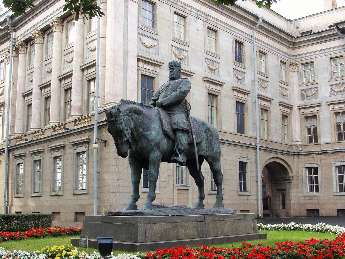 памятник александру в санкт петербурге