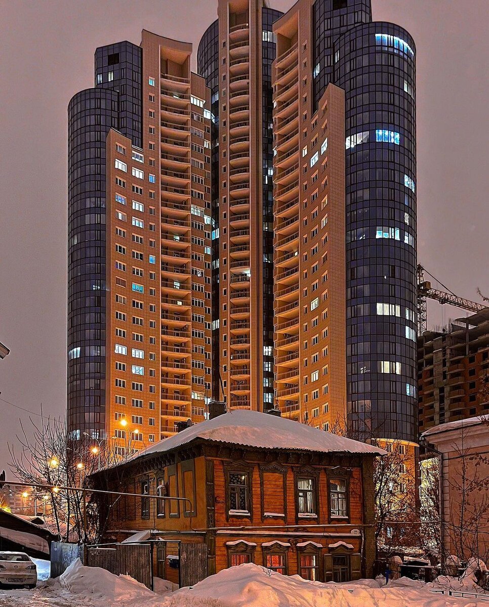 Самара — город контрастов. Фото @max.ui 
