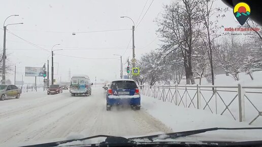 Снежный коллапс в Симферополе. О жизни в пригороде и о выборе жилья за городом.