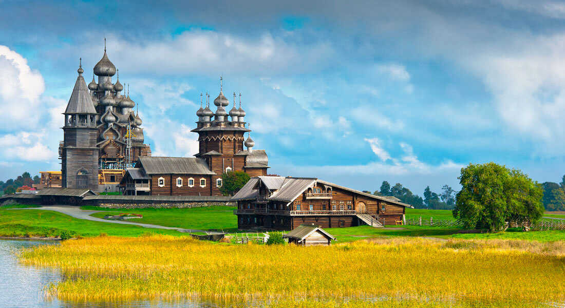 Архитектурный комплекс Кижи в Карелии