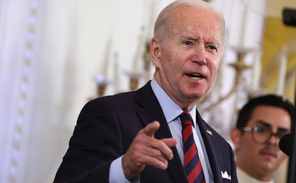 Президент США предупредил об угрозе хаоса в Европе, если «Россия продолжит беспрепятственно продвигаться вглубь континента, Китай осмелится захватить Тайвань, а КНДР станет еще более агрессивной со своими ядерными амбициями» 
