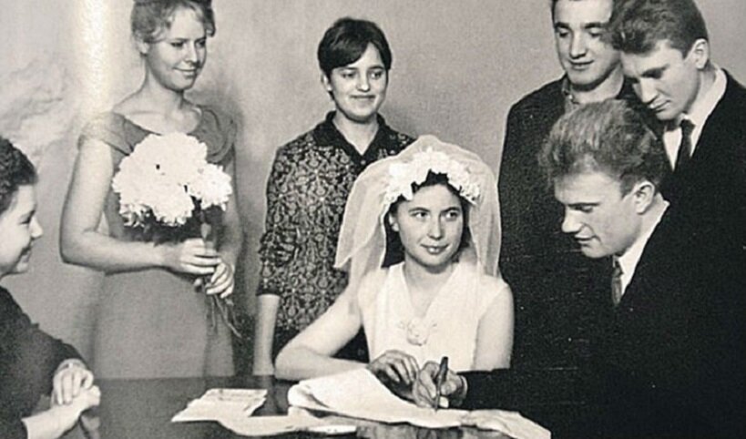 Свадьба Геннадия Зюганова и Надежды Амеличевой, 1966 г