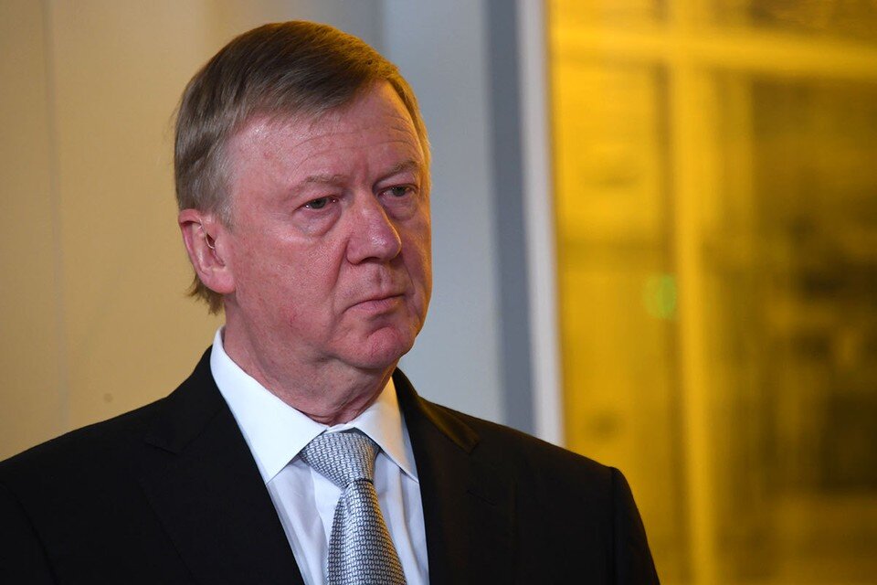 Чубайс после увольнения (источник: https://s12.stc.all.kpcdn.net/share/i/12/11708085/wr-960.jpg)