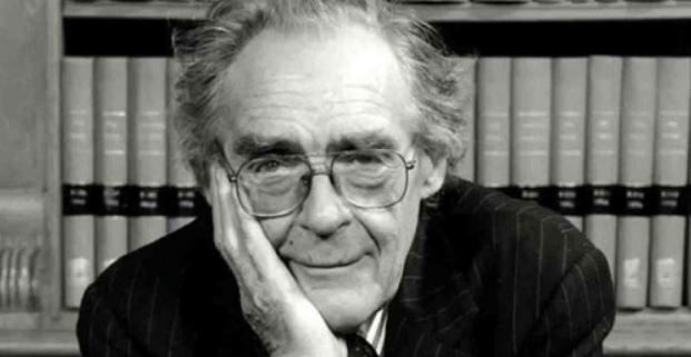 Фестингер (Festinger) Леон (1919–1989) – социальный психолог, автор теории когнитивного диссонанса. Родился в семье эмигрантов из России, изучал психологию в Нью-Йорке, затем работал у Курта Левина в университете штата Айова. Последовал за своим учителем, когда тот основал исследовательский центр групповой динамики в Массачусетском Технологическом Институте. Преподавал психологию в различных американских университетах, получил ряд наград от Американской Психологической Ассоциации и других общественных организаций, был избран в Национальную Академию Наук.