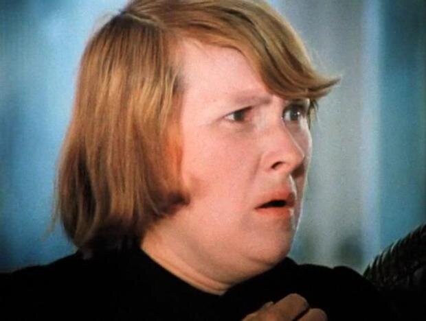 Кадр из фильма. "Что?! Меня в бухгалтерию?! Не дождетесь!"