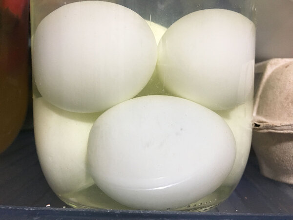 Соленые (консервированные) яйца по-осетински