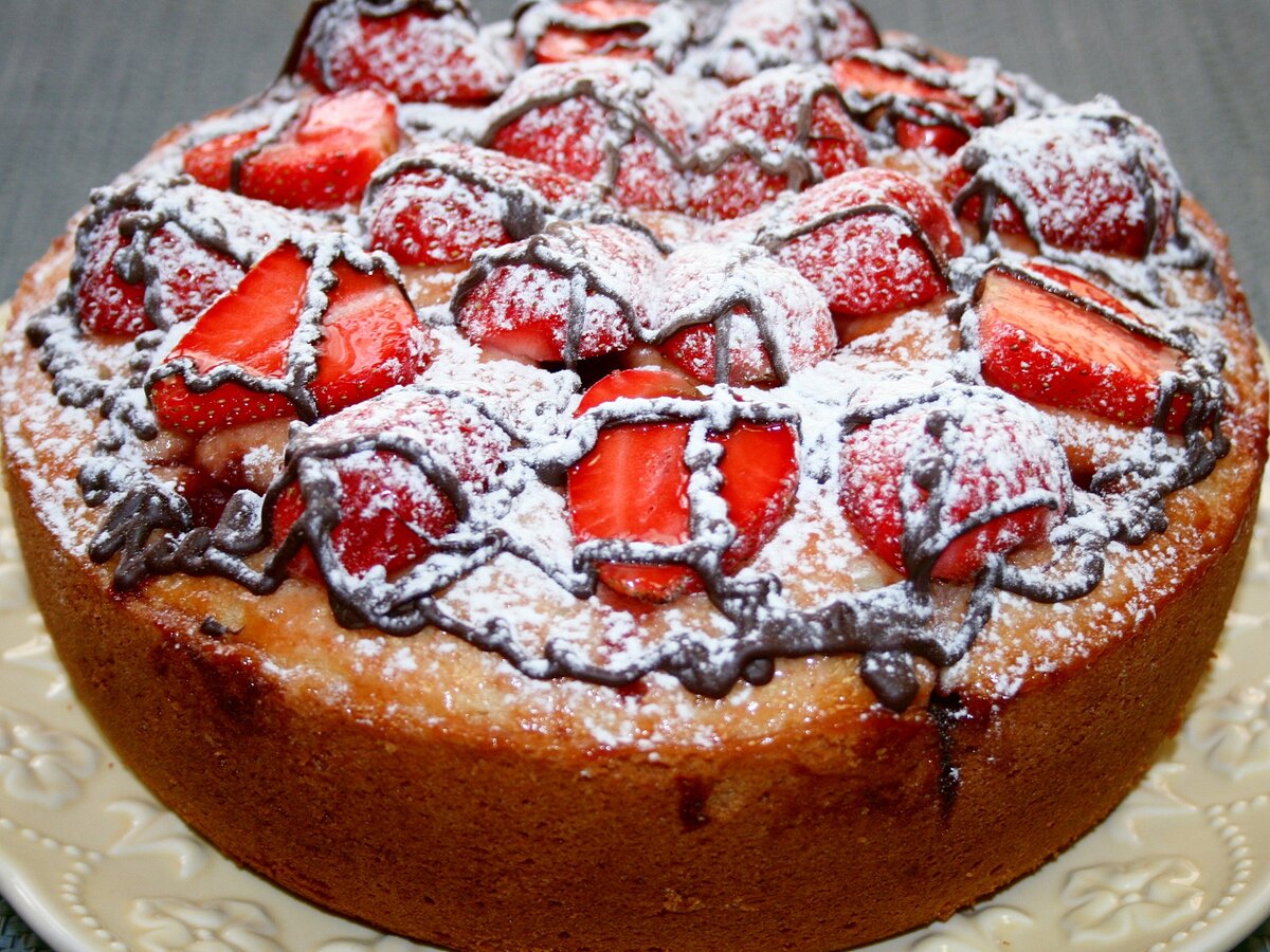 Рецепт большого кекса с ягодами